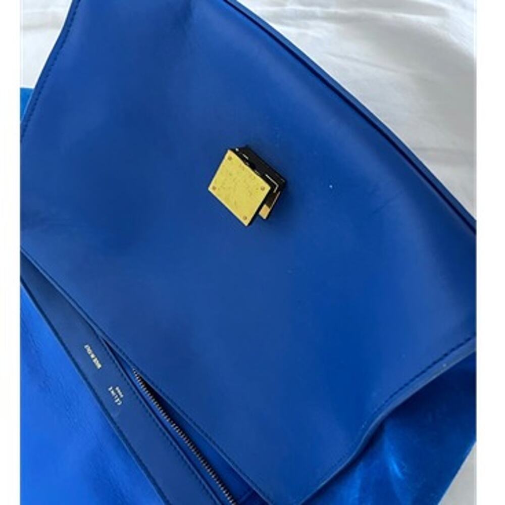 Celine Trapeze Indigo Leather Shoulder Bag